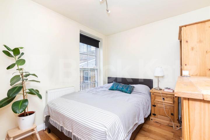 Stunning one bedroom flat set in a period conversion in the heart of Angel Paget Street, Angel / Clerkenwell